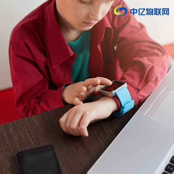 4G兒童手表語音卡怎么選擇？“七色陽光”告訴你答案